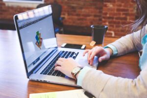 How to Choose a Web Designing Company in Mumbai for Business Growth